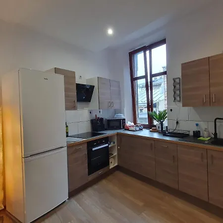 F-3 Rynek-wawel O&p Apartfamily דירה קרקוב